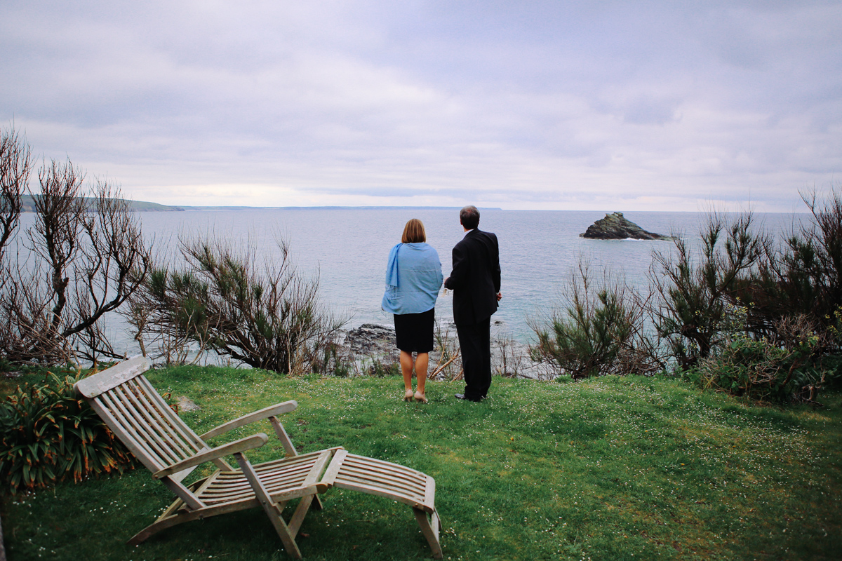 Prussia Cove, Cornwall wedding by Love Oh Love Photography