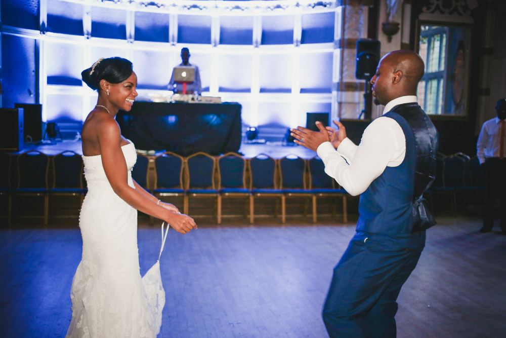 first dance at Old Finsbury Town Hall by Love oh Love photography