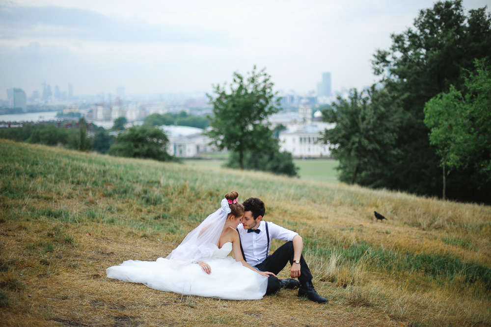Bride and groom portraits in Greenwich, Park London by Love oh Love photography