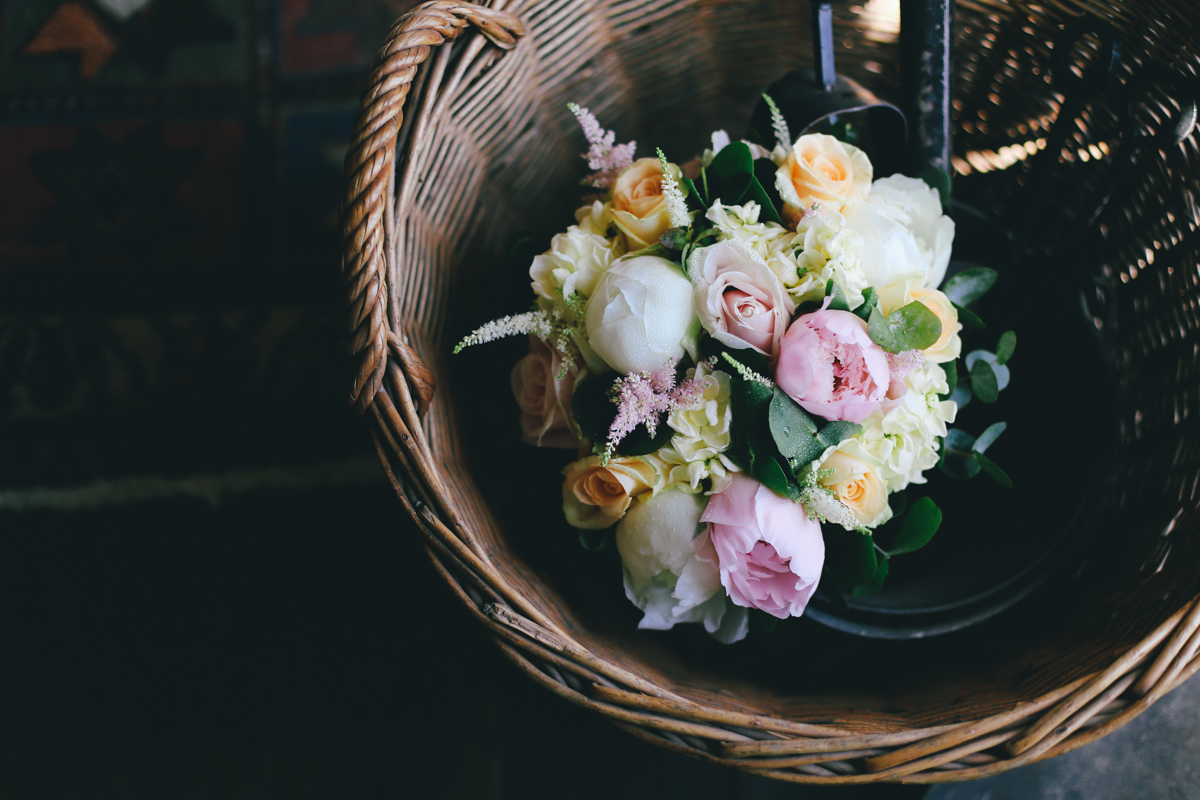 Bridal flowers at Prussia Cove, Cornwall wedding by Love Oh Love Photography